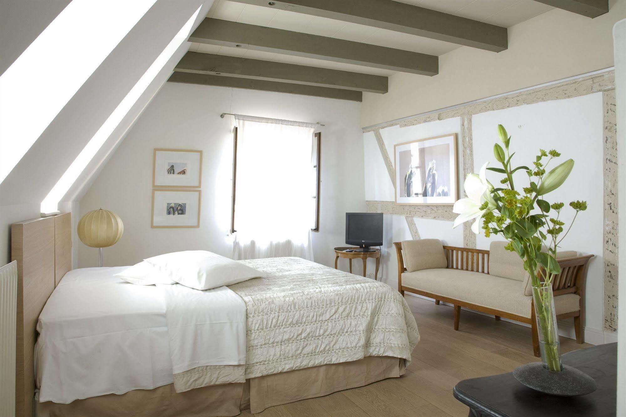 Hotel Le Chut - Petite France Strasbourg Bagian luar foto